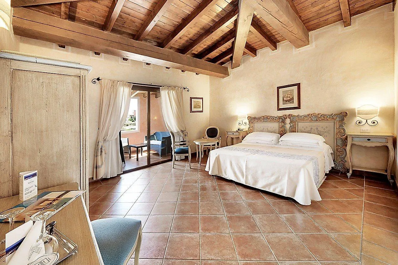 ***** Otel Colonna Resort, A Colonna Luxury Beach Hotel, Porto Cervo İtalya